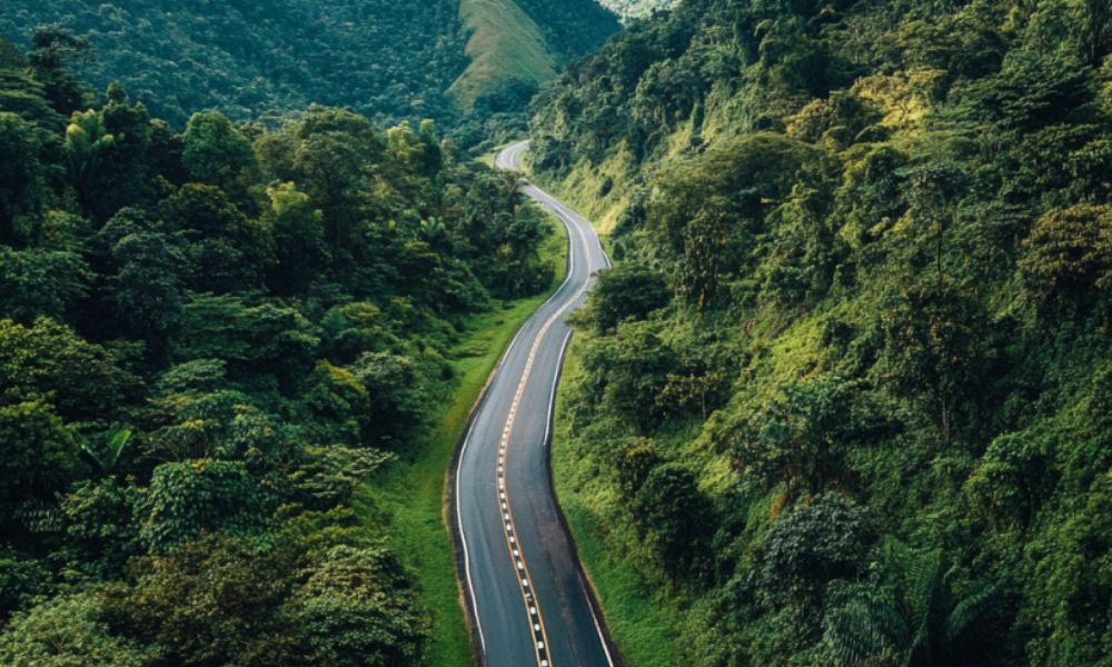 Los peajes en las carreteras Un robo o una necesidad
