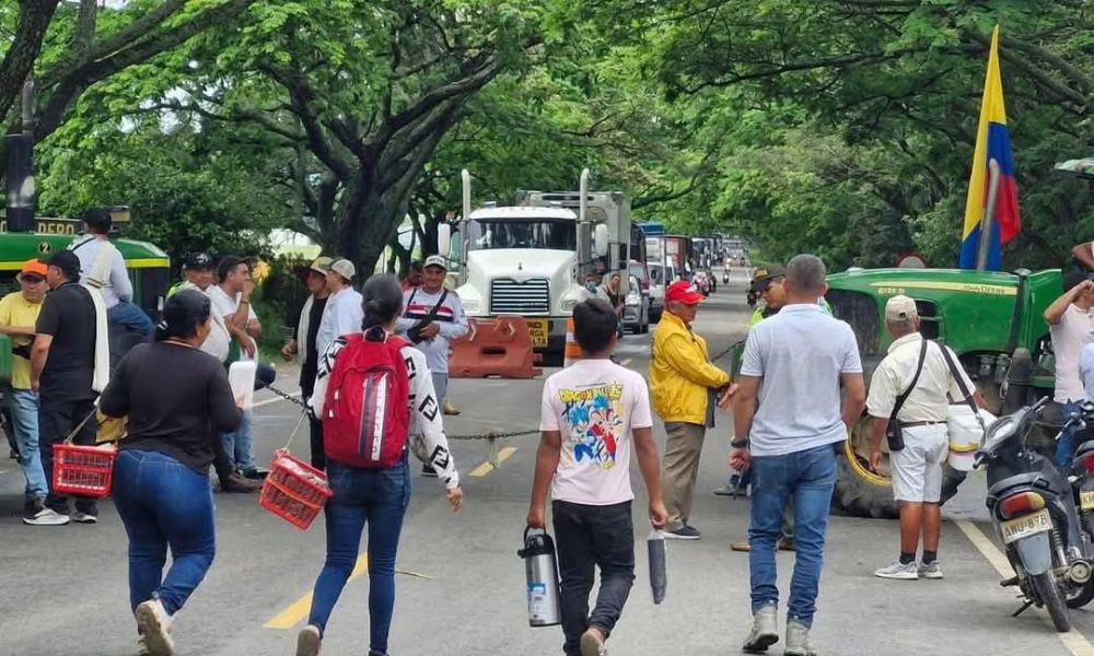 Sexto día de paro arrocero con cierres viales en el departamento