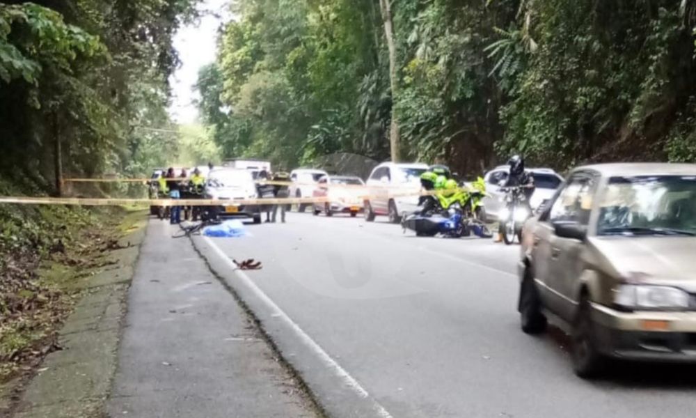 Tragedia en la vía Armenia Montenegro Un ciclista fallecido y un motociclista