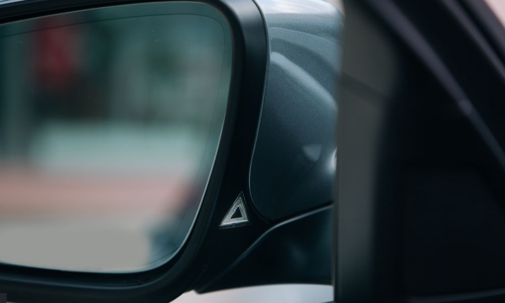 Cómo evitar puntos ciegos y mejorar la visibilidad al manejar