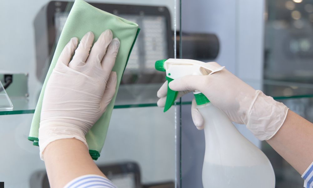 Cómo hacer una limpieza rápida y efectiva de la cabina en carretera