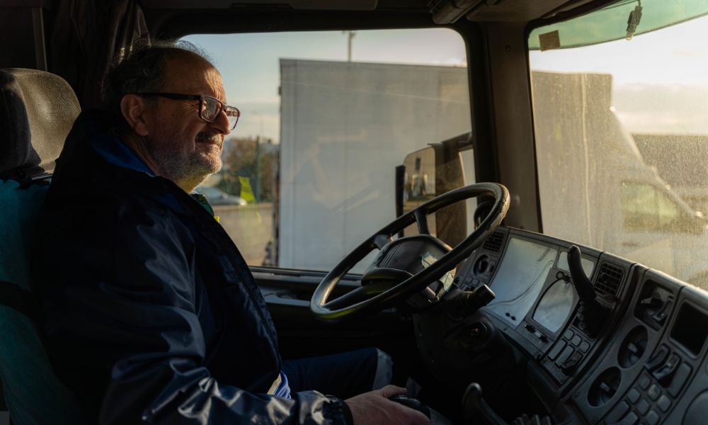El descanso en la cabina del camión