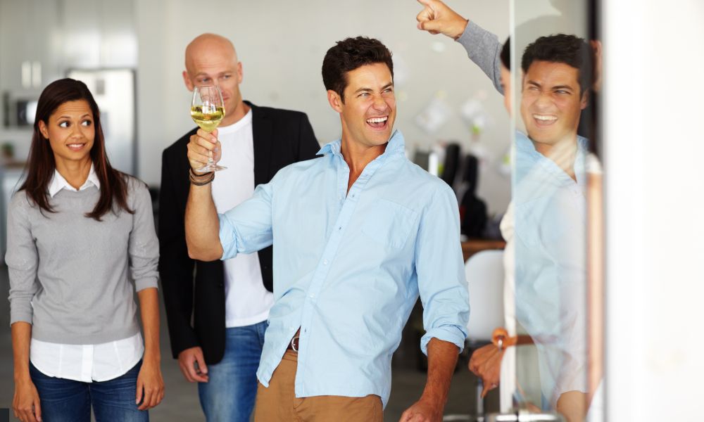 construir una buena reputación y conseguir