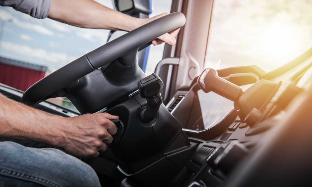 hábitos de conducción para reducir el desgaste del camión