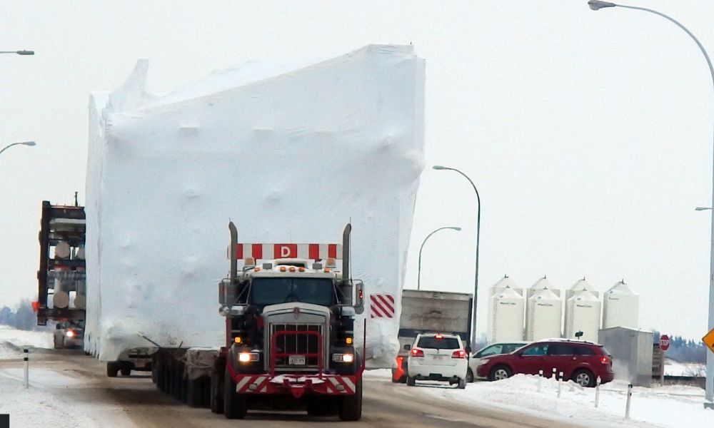 Cómo reaccionar si te acusan de transportar carga con sobrepeso
