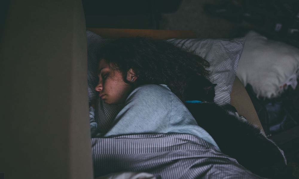 elegir la mejor almohada y manta para dormir en la cabina