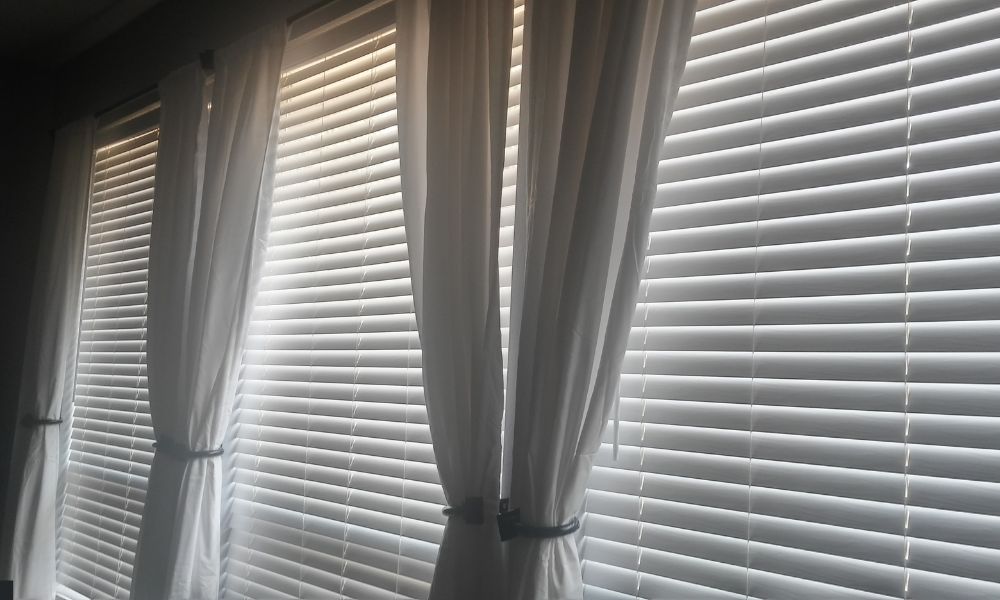 instalar cortinas térmicas para reducir el calor en el interior del camión