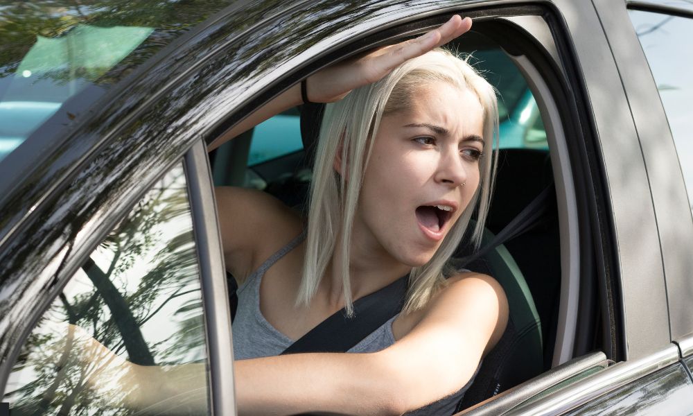 reaccionar si otro conductor te cierra